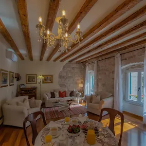  Apartment Stone Pearl Heritage Luxury