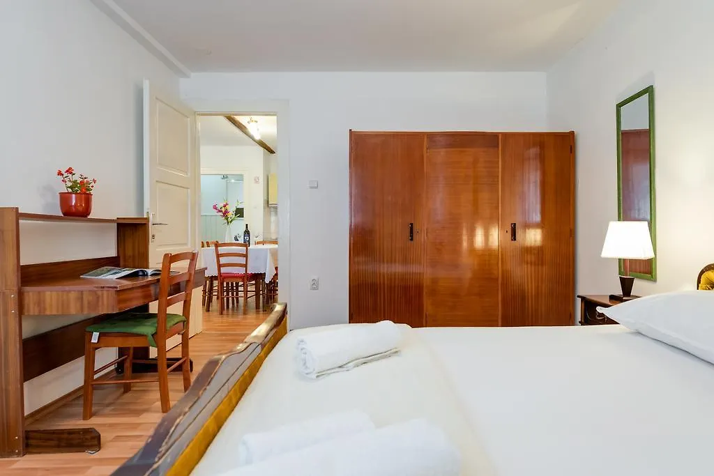 Apartments Odrina Split