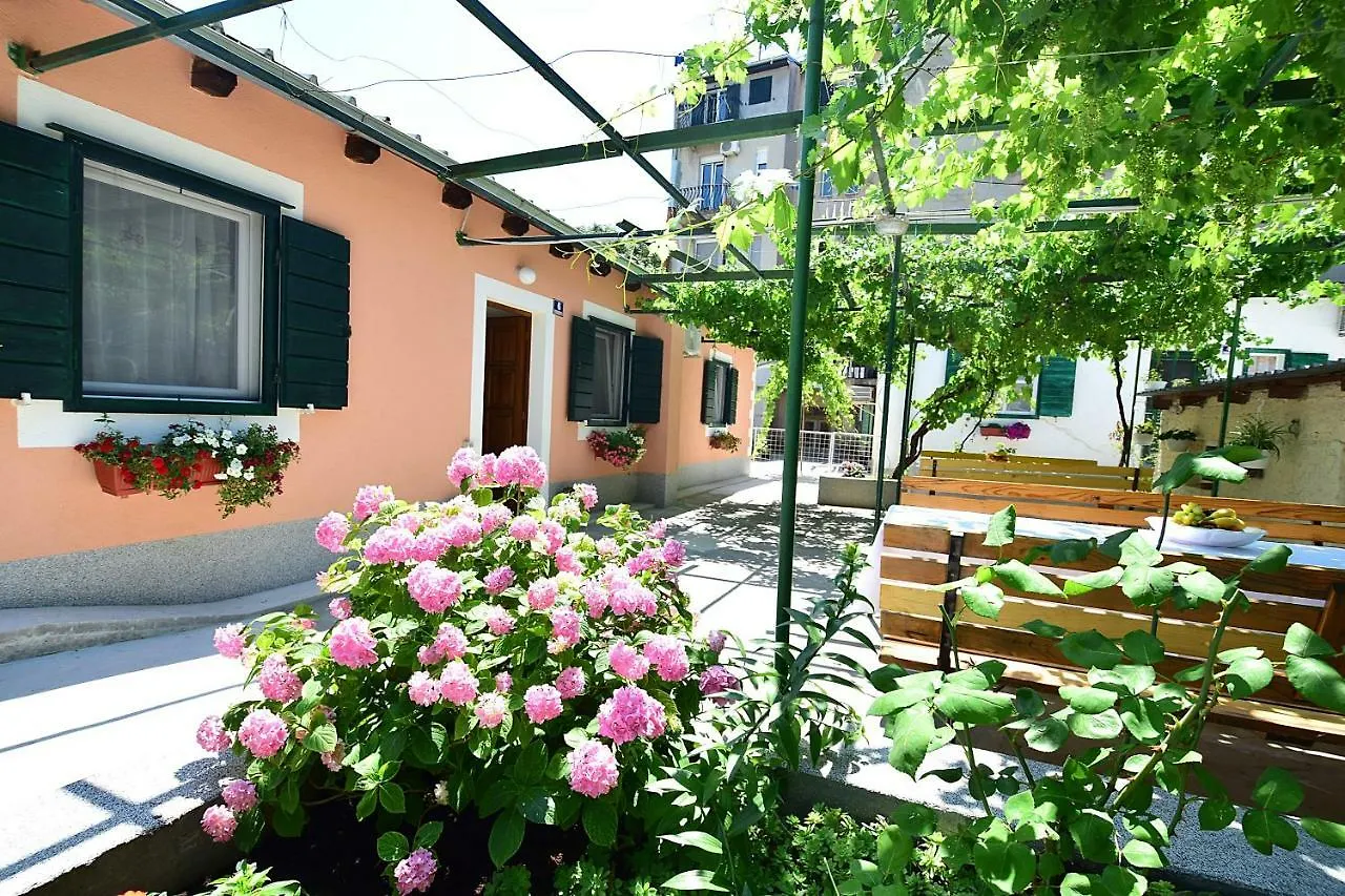 Apartments Odrina Split
